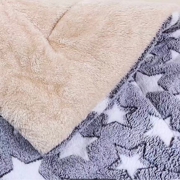 COPY - Cat Window Perch Hammock Seat. Large Cat Hammocks Bed with blanket. - Picture 9 of 10